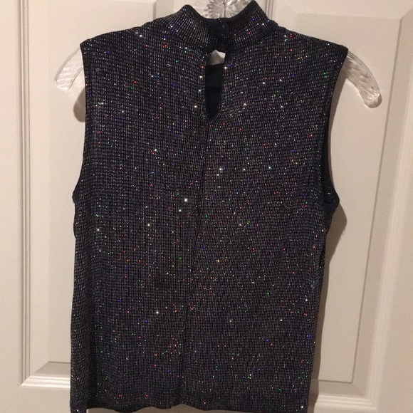 MOCK NECK SPARKLE TANK - Picture 3 of 11
